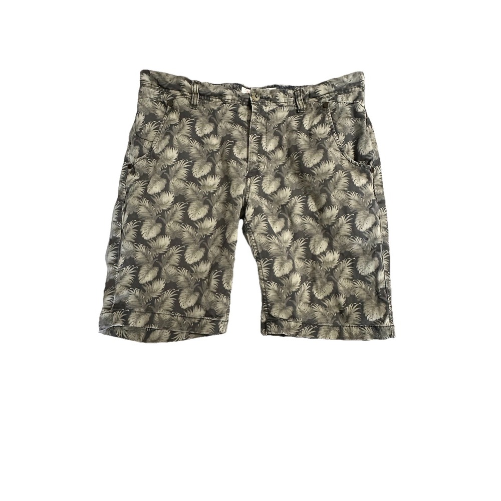 Ed Hardy Palm Leaf Shorts Size 36 9"